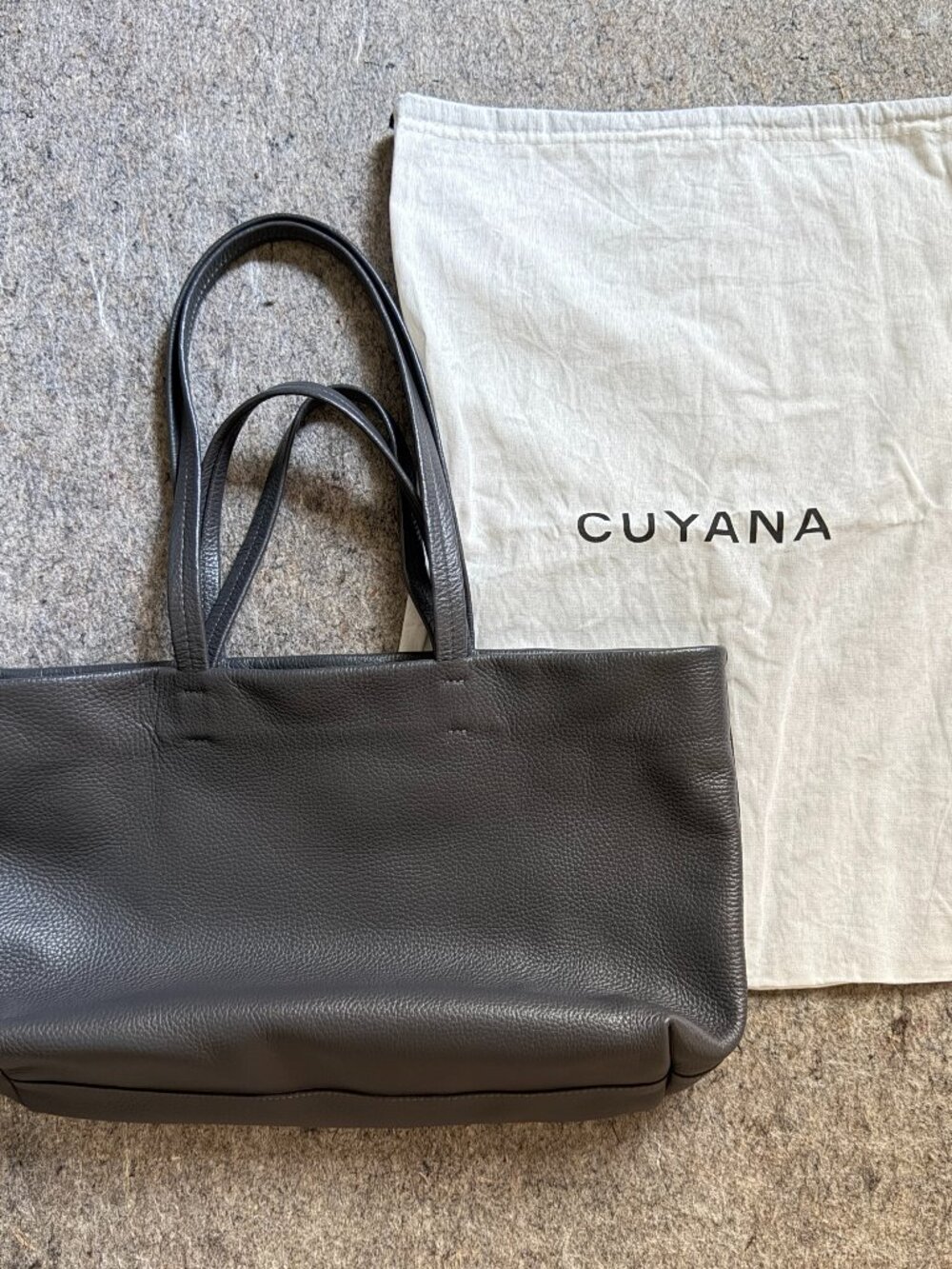 Cuyana Small Easy Tote Pebbled Leather Charcoal Grey